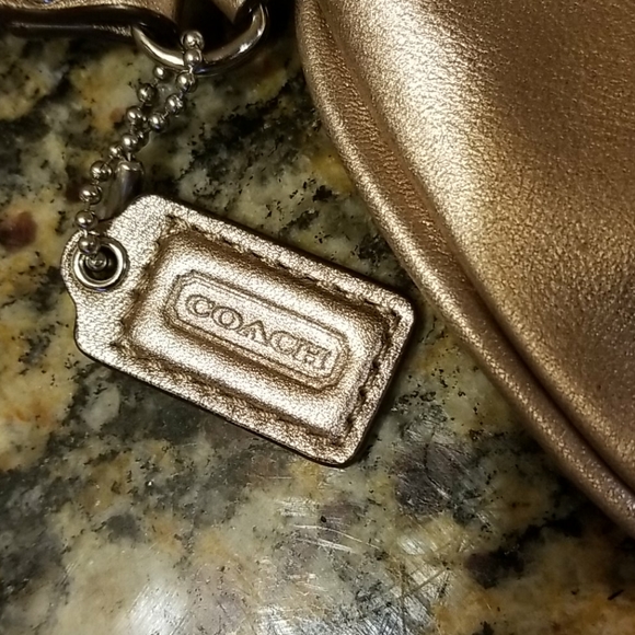♥️AWESOME♥️ COACH BRONZE LEATHER WRISTLET - Picture 3 of 7